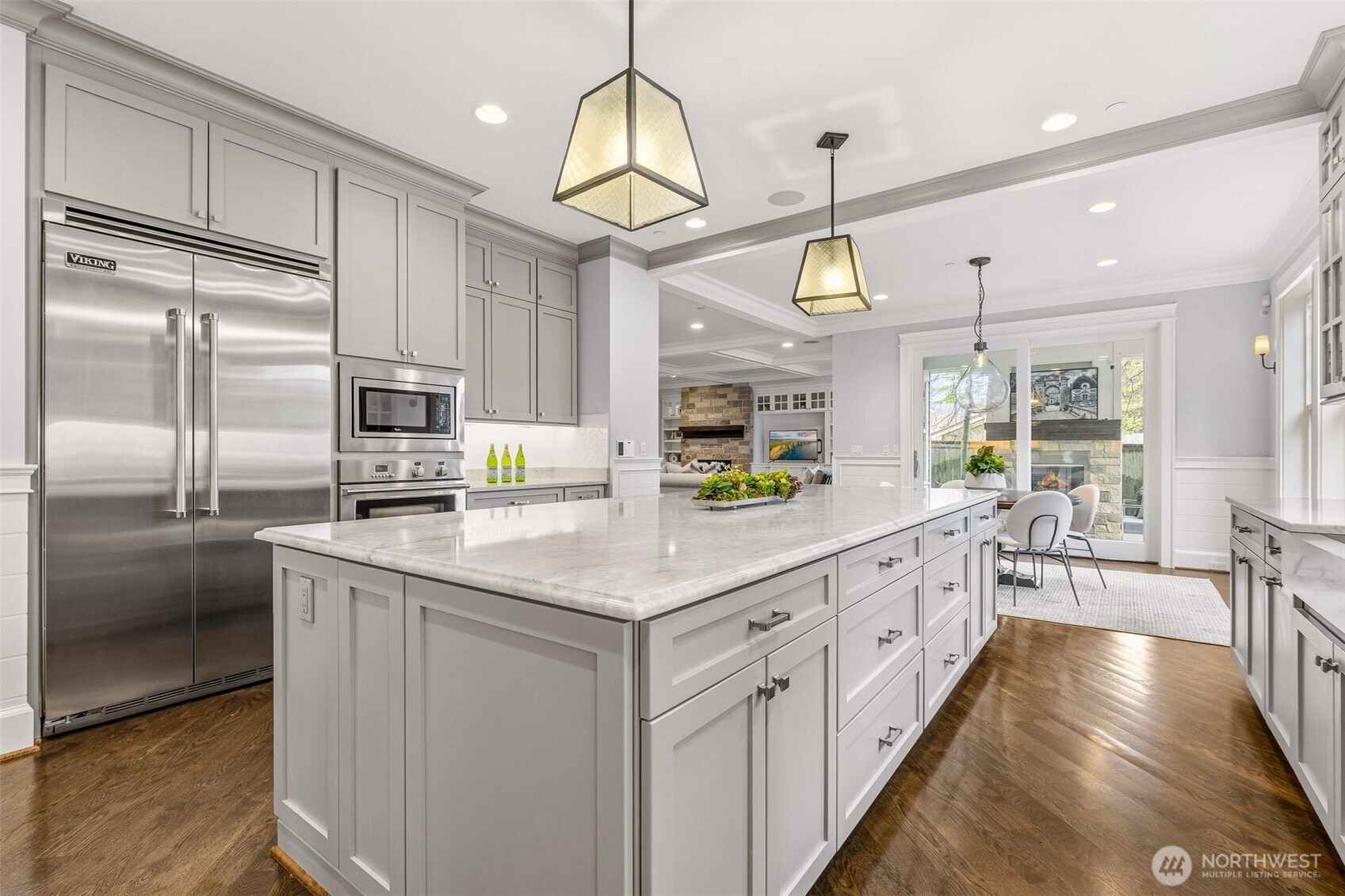 1416 105th Avenue SE, Bellevue, WA 98004