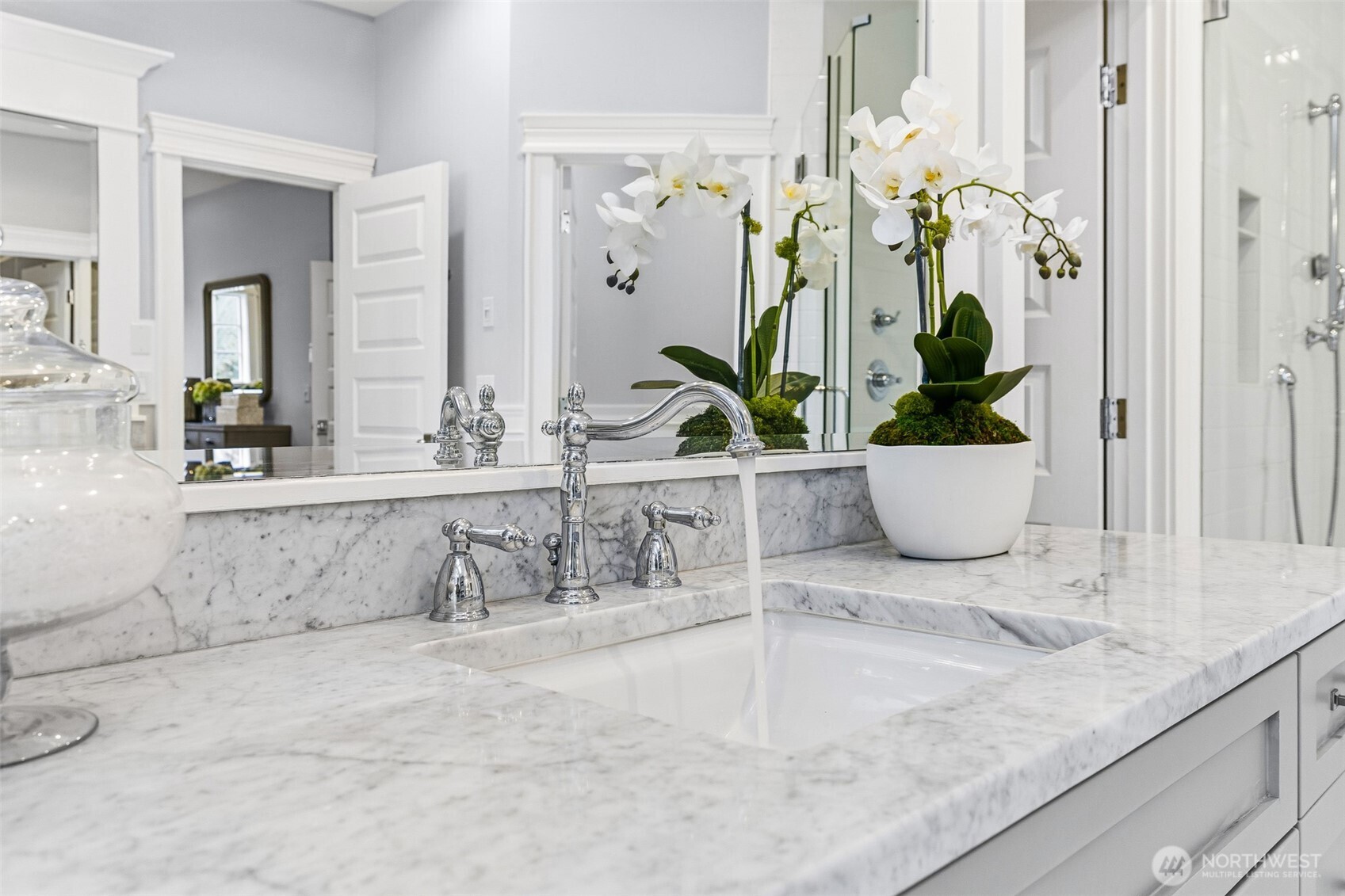 1416 105th Avenue SE, Bellevue, WA 98004