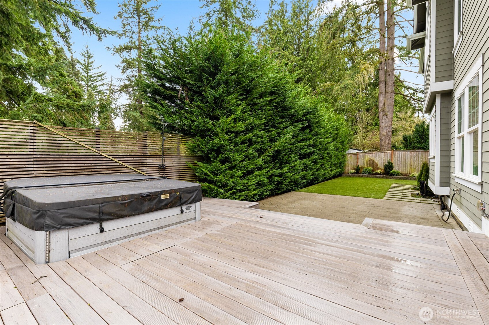 1416 105th Avenue SE, Bellevue, WA 98004