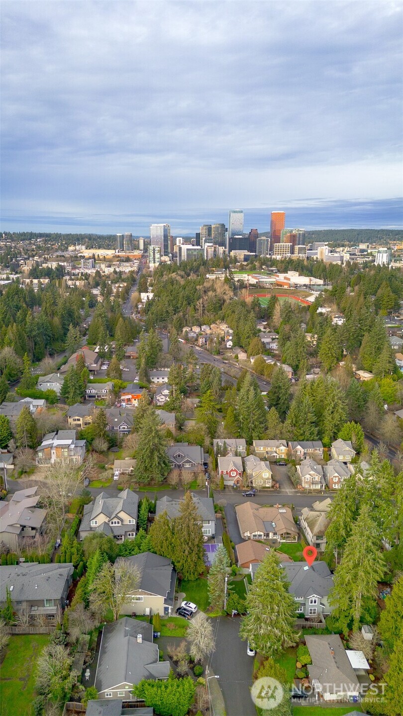 1416 105th Avenue SE, Bellevue, WA 98004