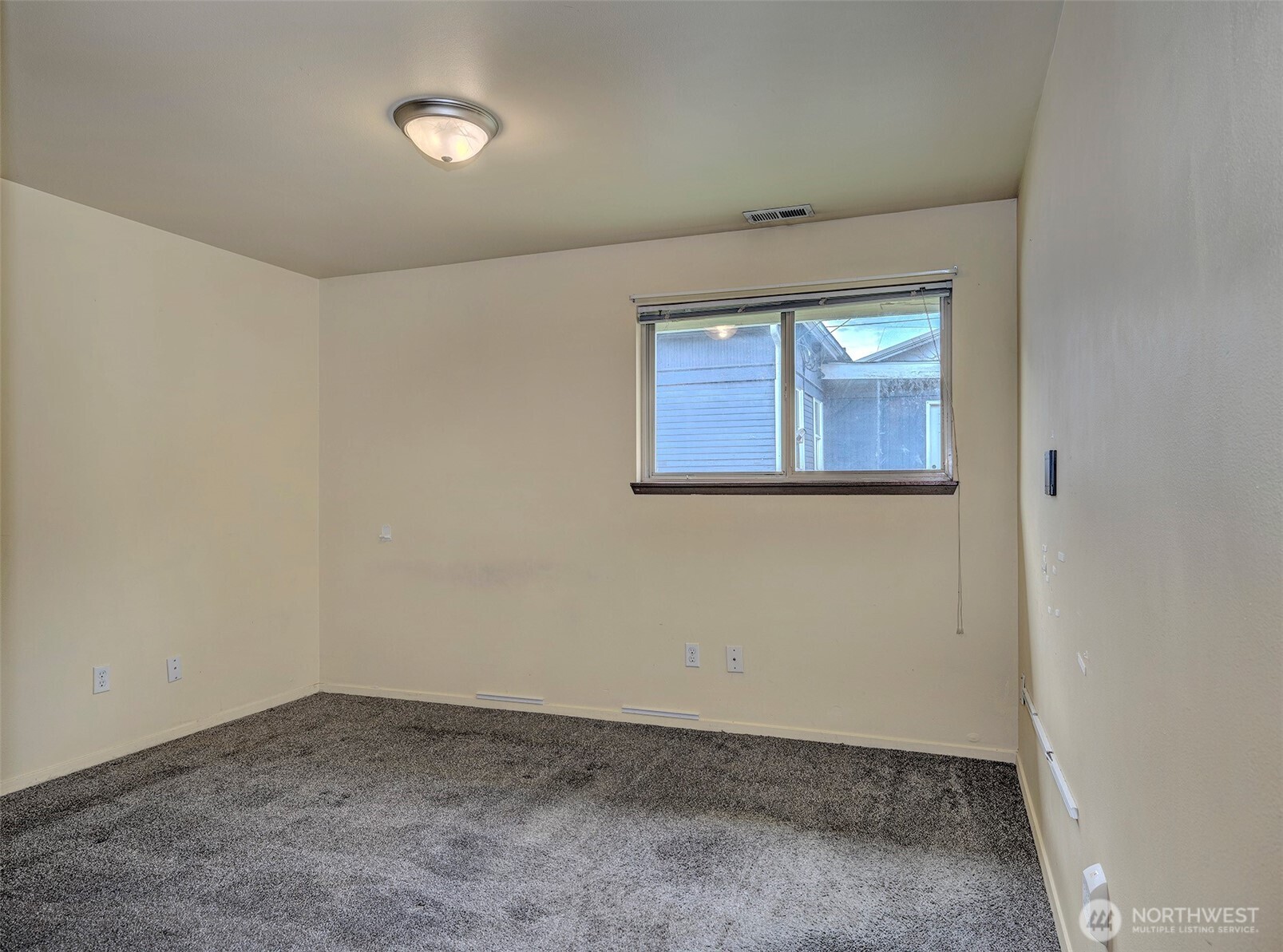 2707 18th Street , Everett, WA 98201