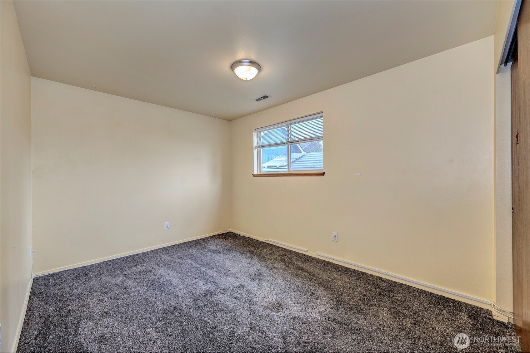 2707 18th Street , Everett, WA 98201