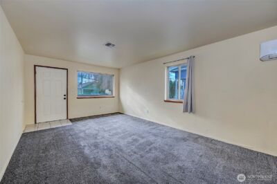 2707 18th Street , Everett, WA 98201 - Photo 4