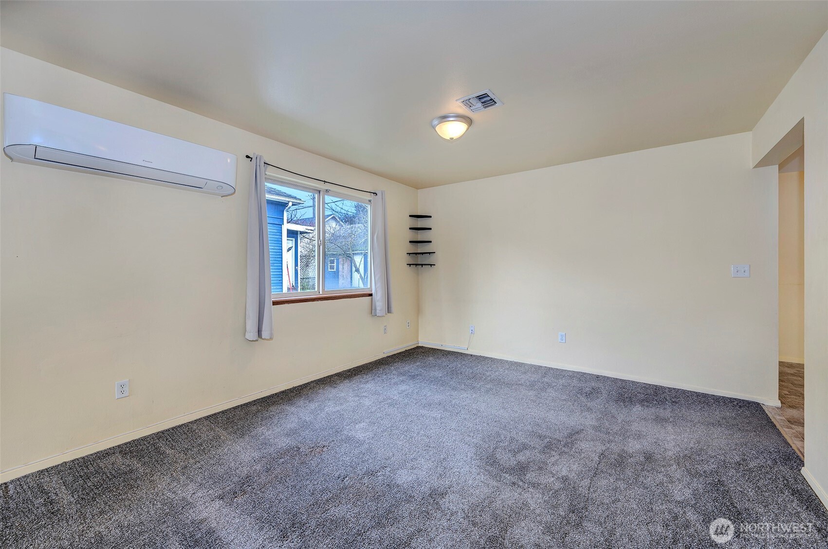 2707 18th Street , Everett, WA 98201