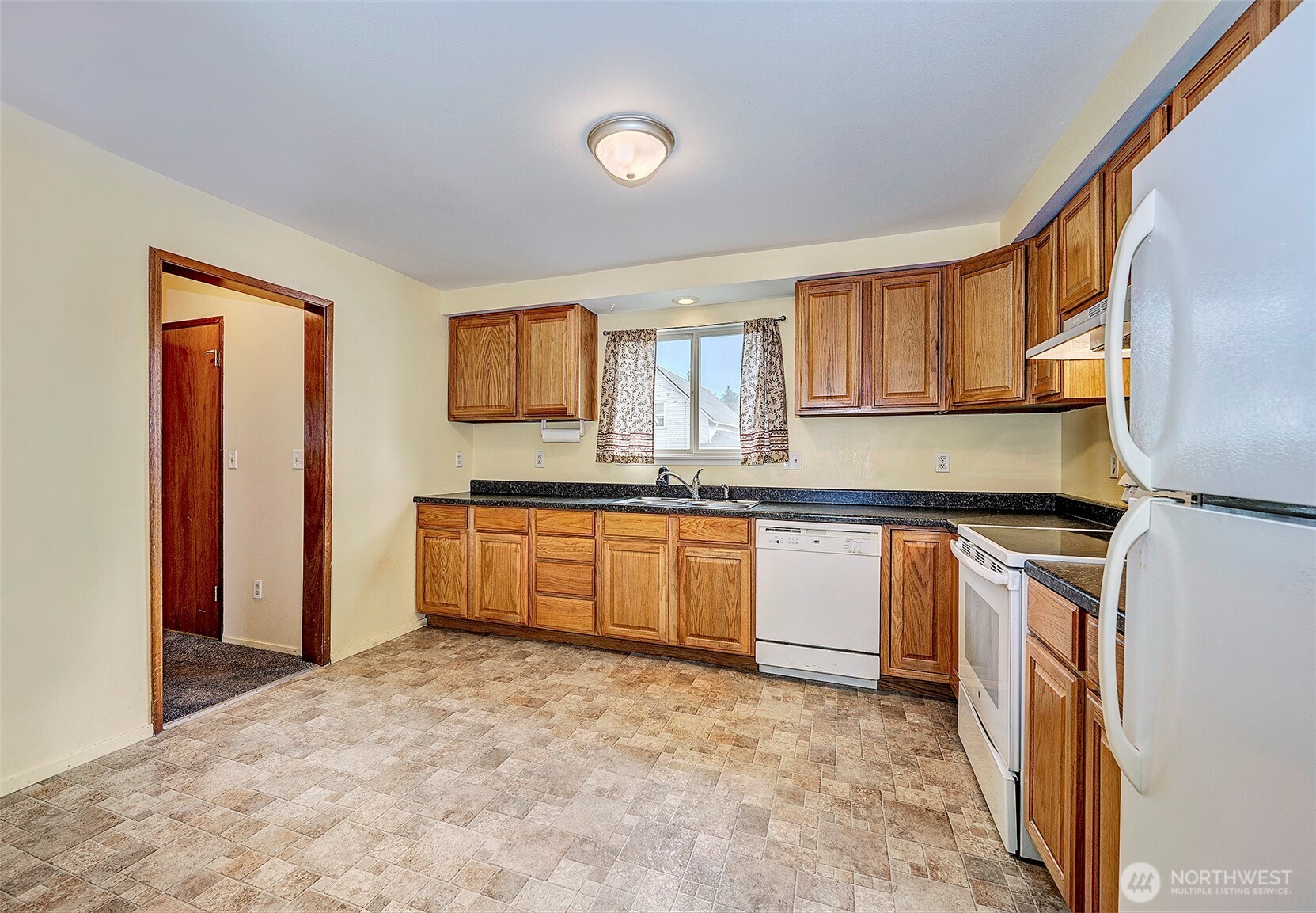 2707 18th Street , Everett, WA 98201