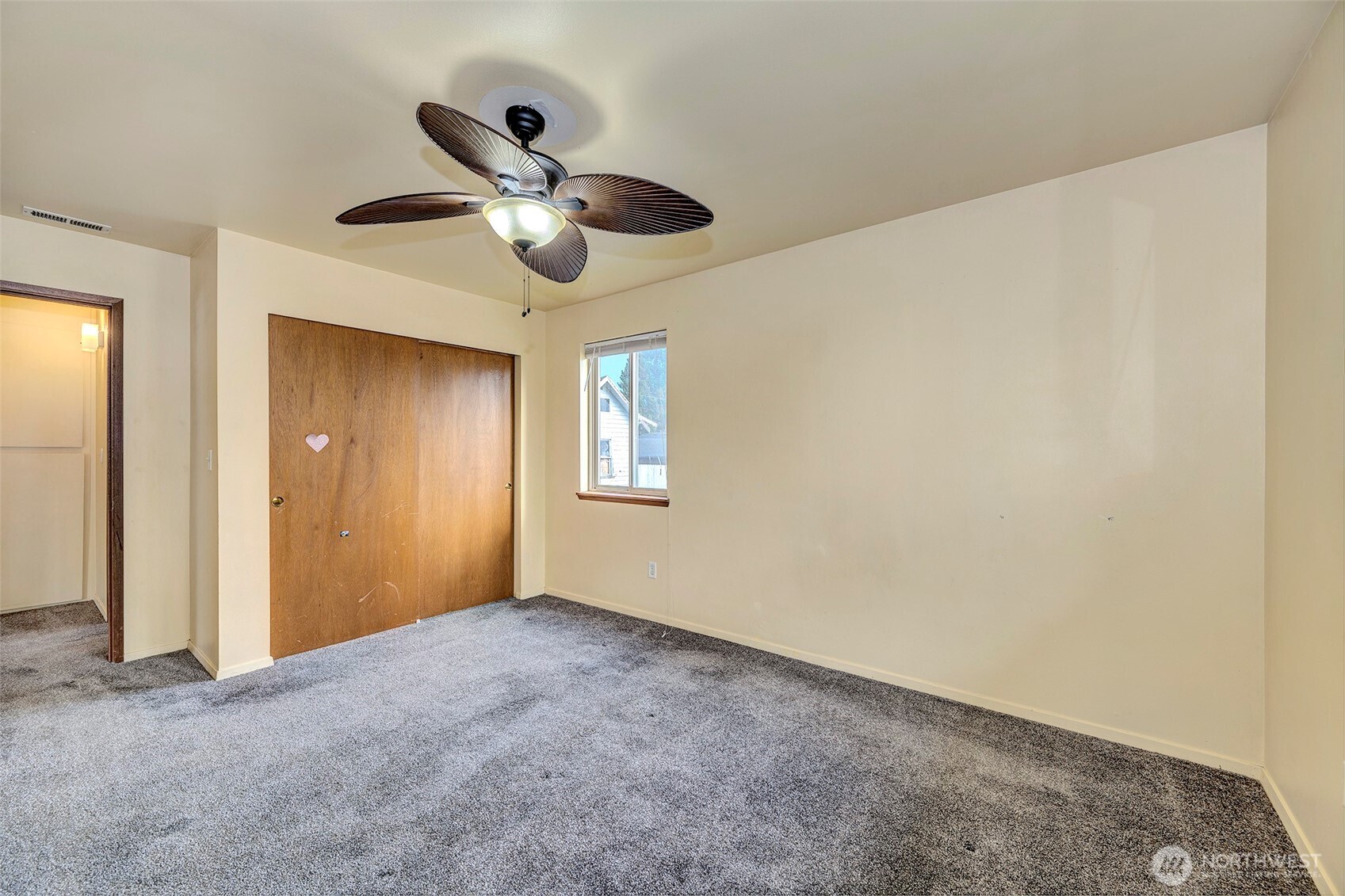 2707 18th Street , Everett, WA 98201