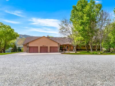 2720 NW Cascade Avenue , East Wenatchee, WA 98802 - Photo 1