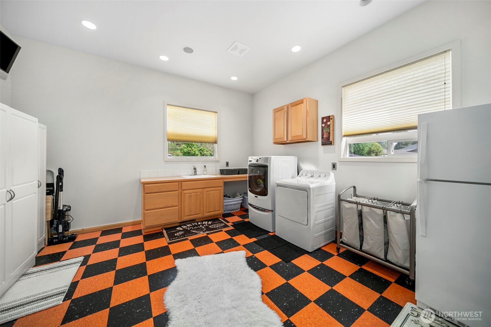 2720 NW Cascade Avenue , East Wenatchee, WA 98802