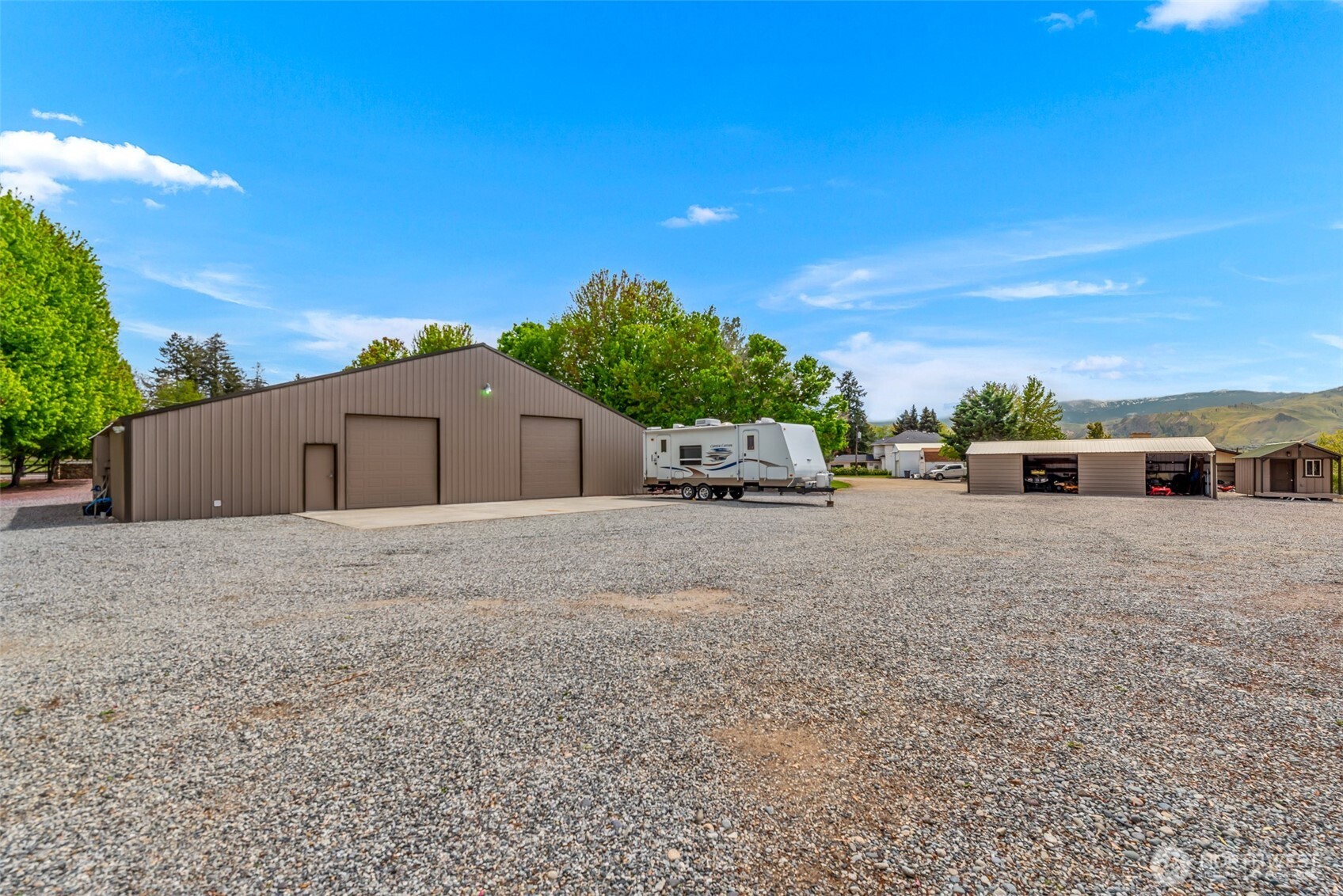 2720 NW Cascade Avenue , East Wenatchee, WA 98802