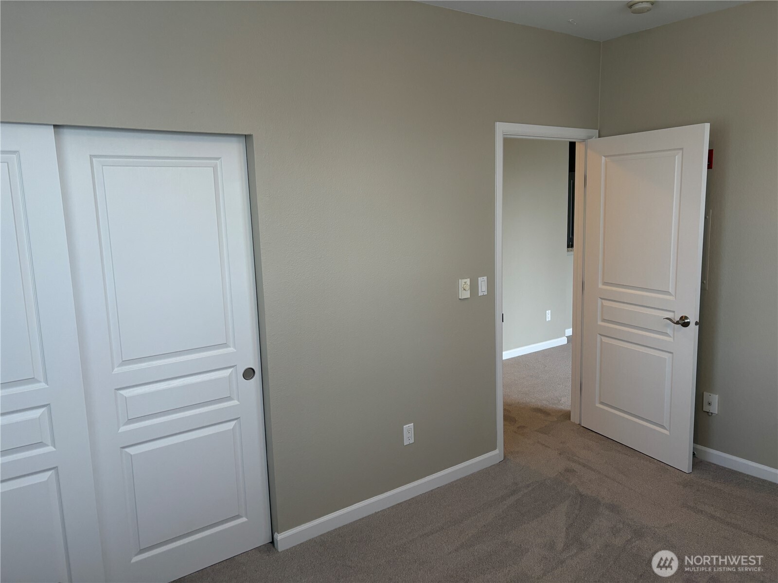 225 Logan Avenue S #111, Renton, WA 98057