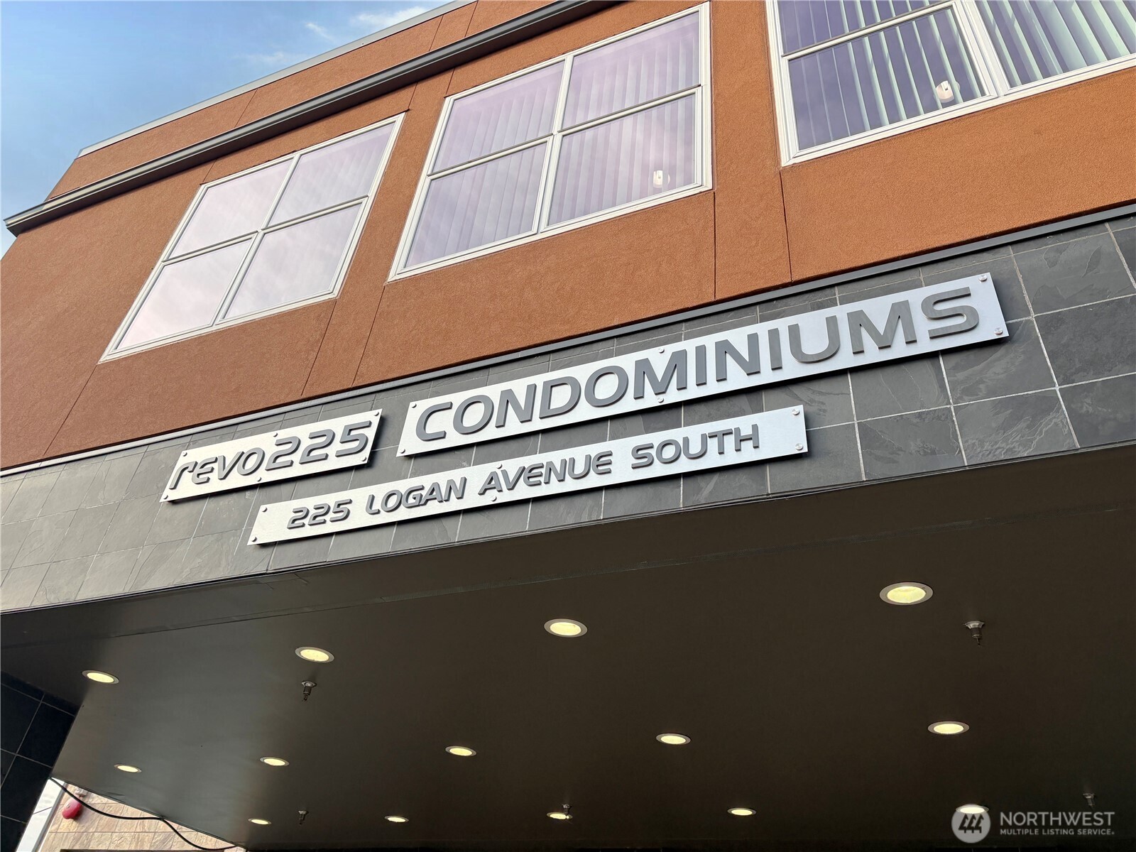 225 Logan Avenue S #111, Renton, WA 98057