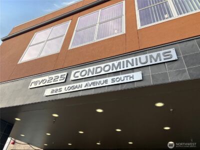 225 Logan Avenue S #111, Renton, WA 98057 - Photo 33