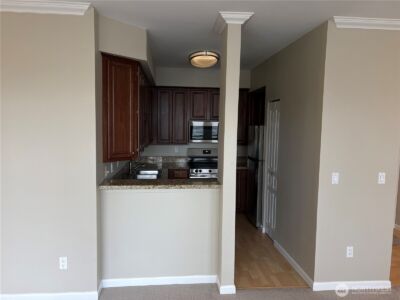 225 Logan Avenue S #111, Renton, WA 98057 - Photo 9