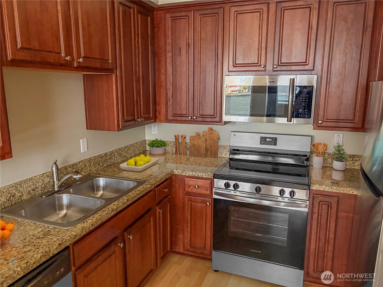 225 Logan Avenue S #111, Renton, WA 98057