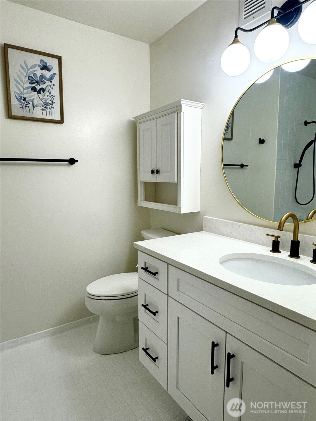 9500 Rainer Avenue S #212, Seattle, WA 98118