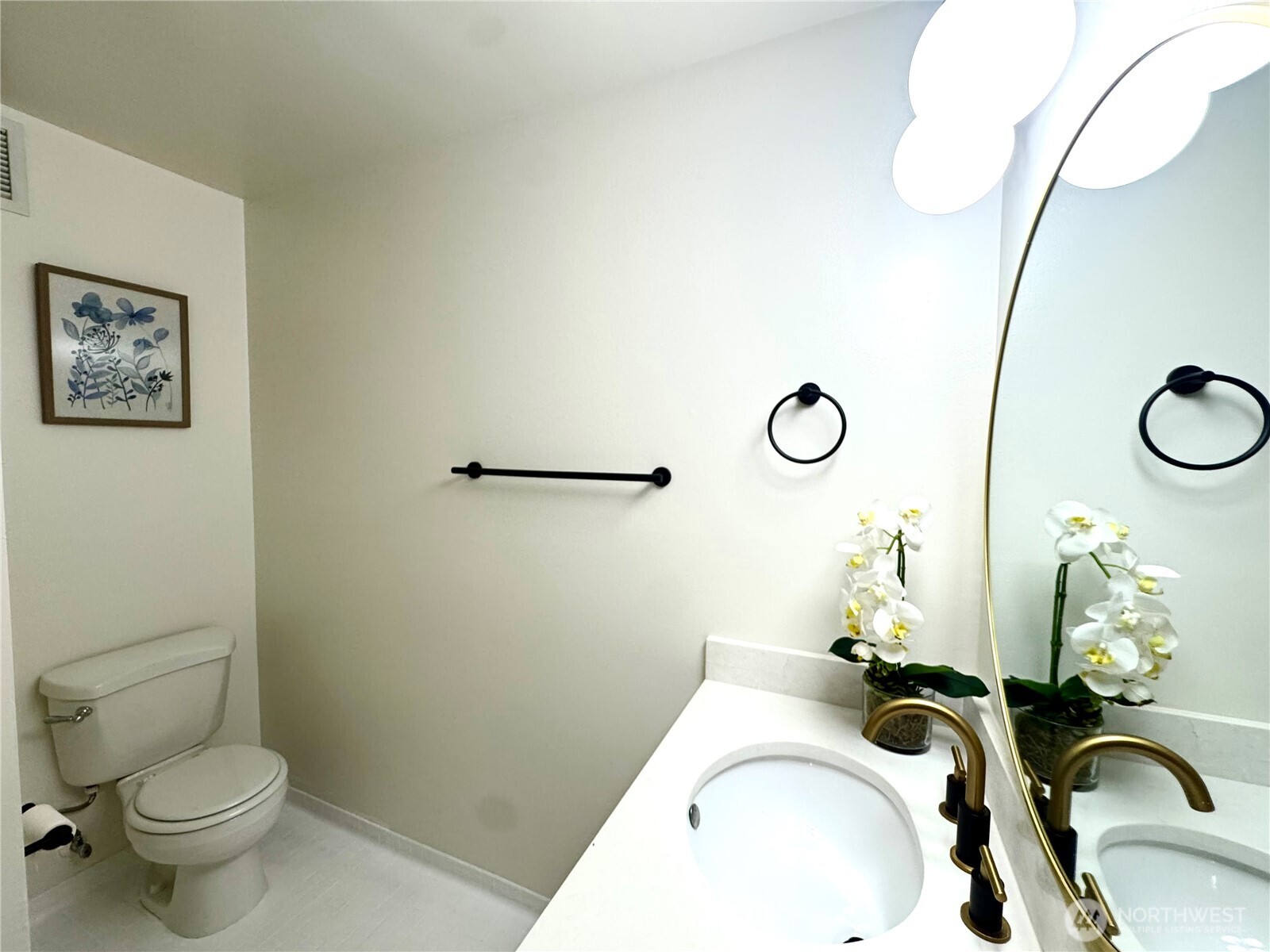 9500 Rainer Avenue S #212, Seattle, WA 98118