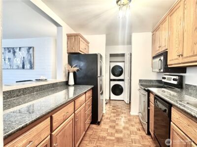 9500 Rainer Avenue S #212, Seattle, WA 98118 - Photo 28