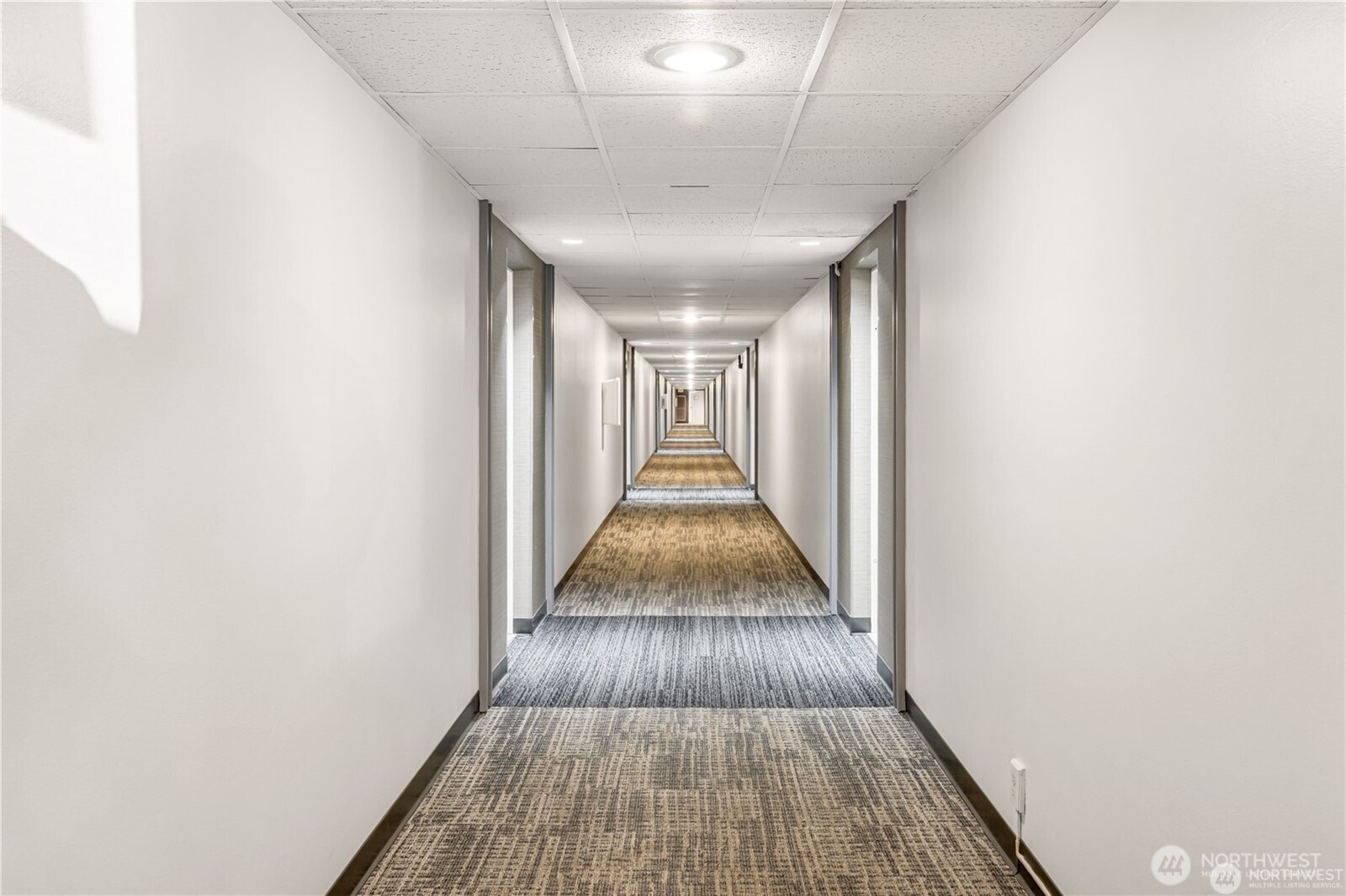 9500 Rainer Avenue S #212, Seattle, WA 98118