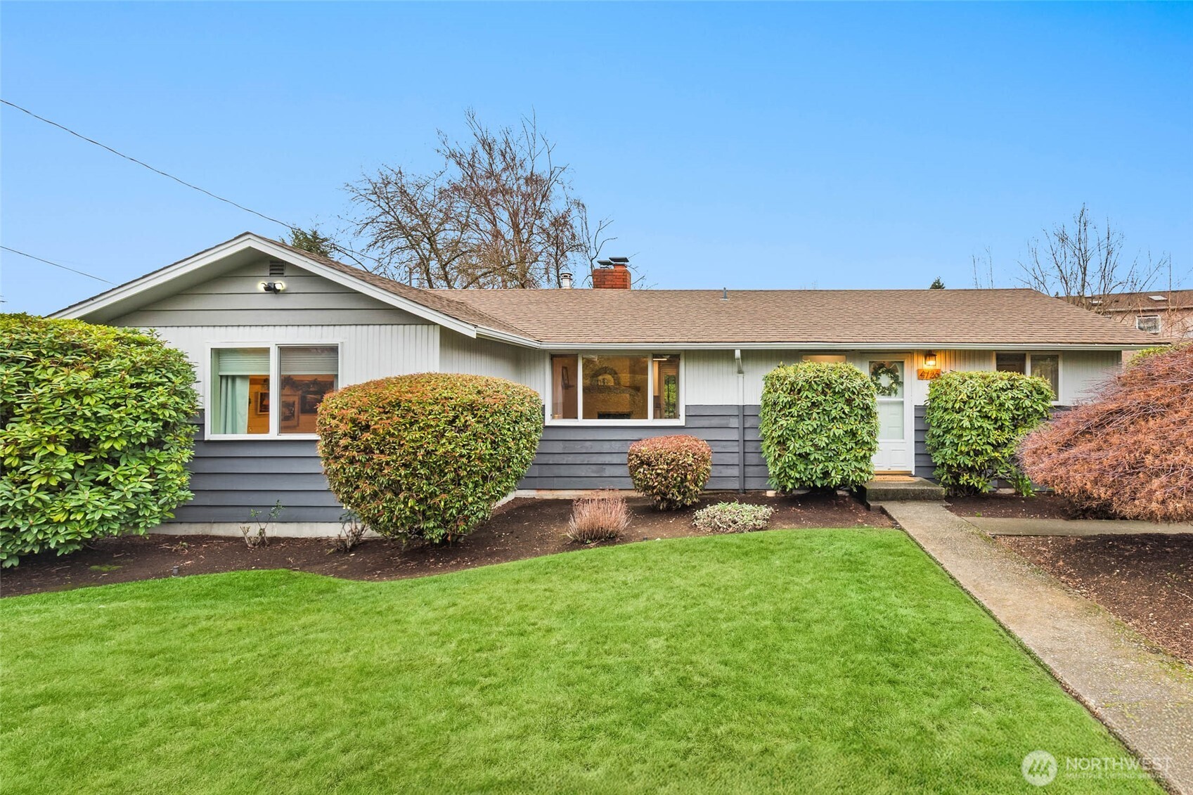 4726 S Victor Street , Seattle, WA 98178