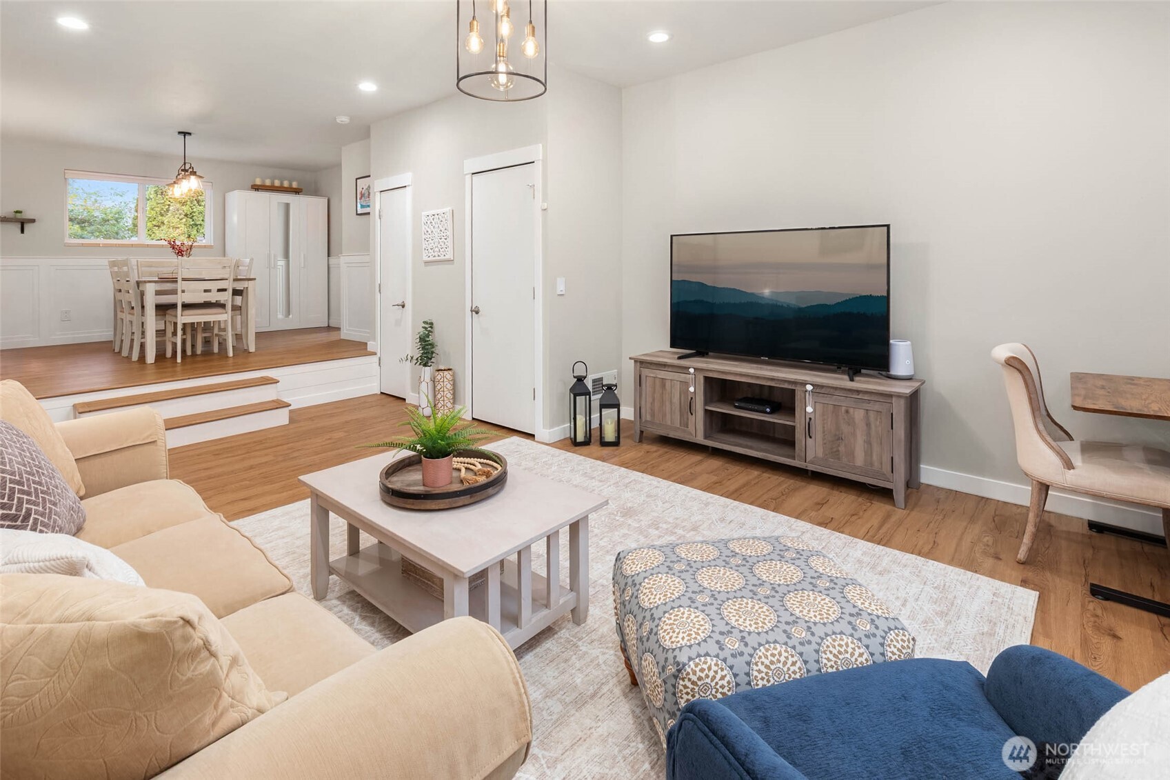 4726 S Victor Street , Seattle, WA 98178