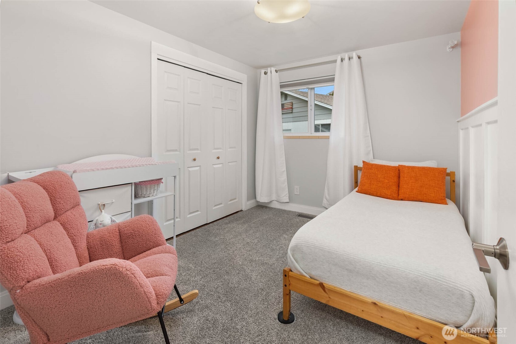 4726 S Victor Street , Seattle, WA 98178