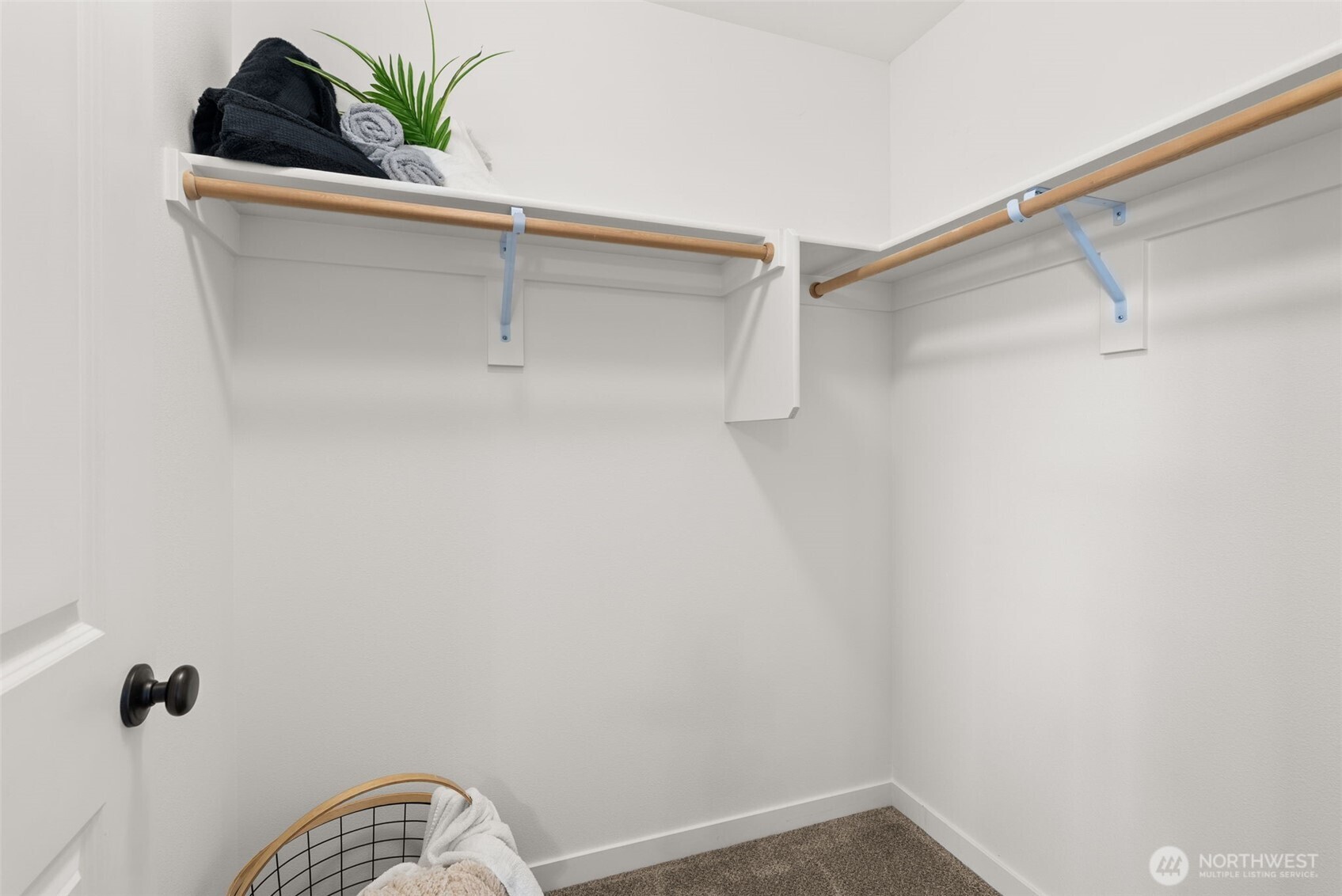 405 Cardinal Avenue , Winlock, WA 98596