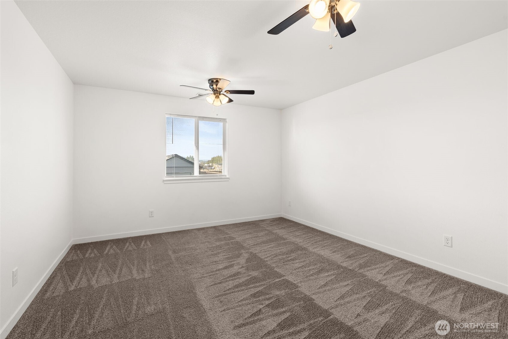 405 Cardinal Avenue , Winlock, WA 98596