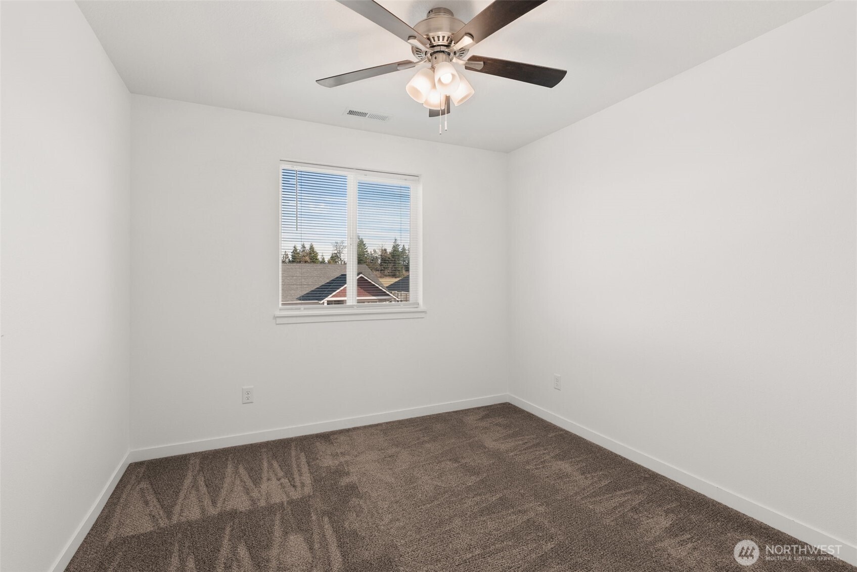 405 Cardinal Avenue , Winlock, WA 98596