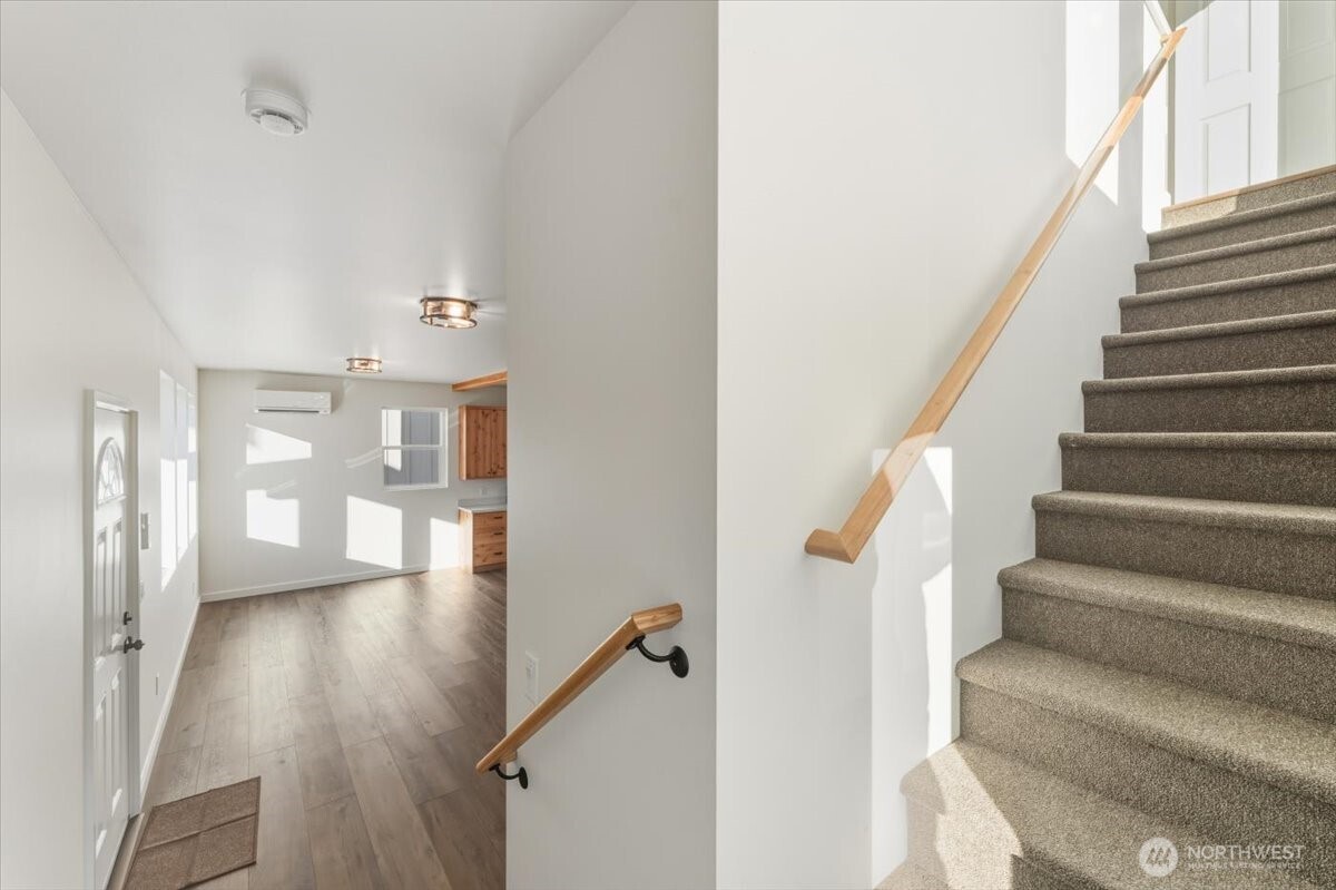 409 E Okanogan Avenue , Chelan, WA 98816