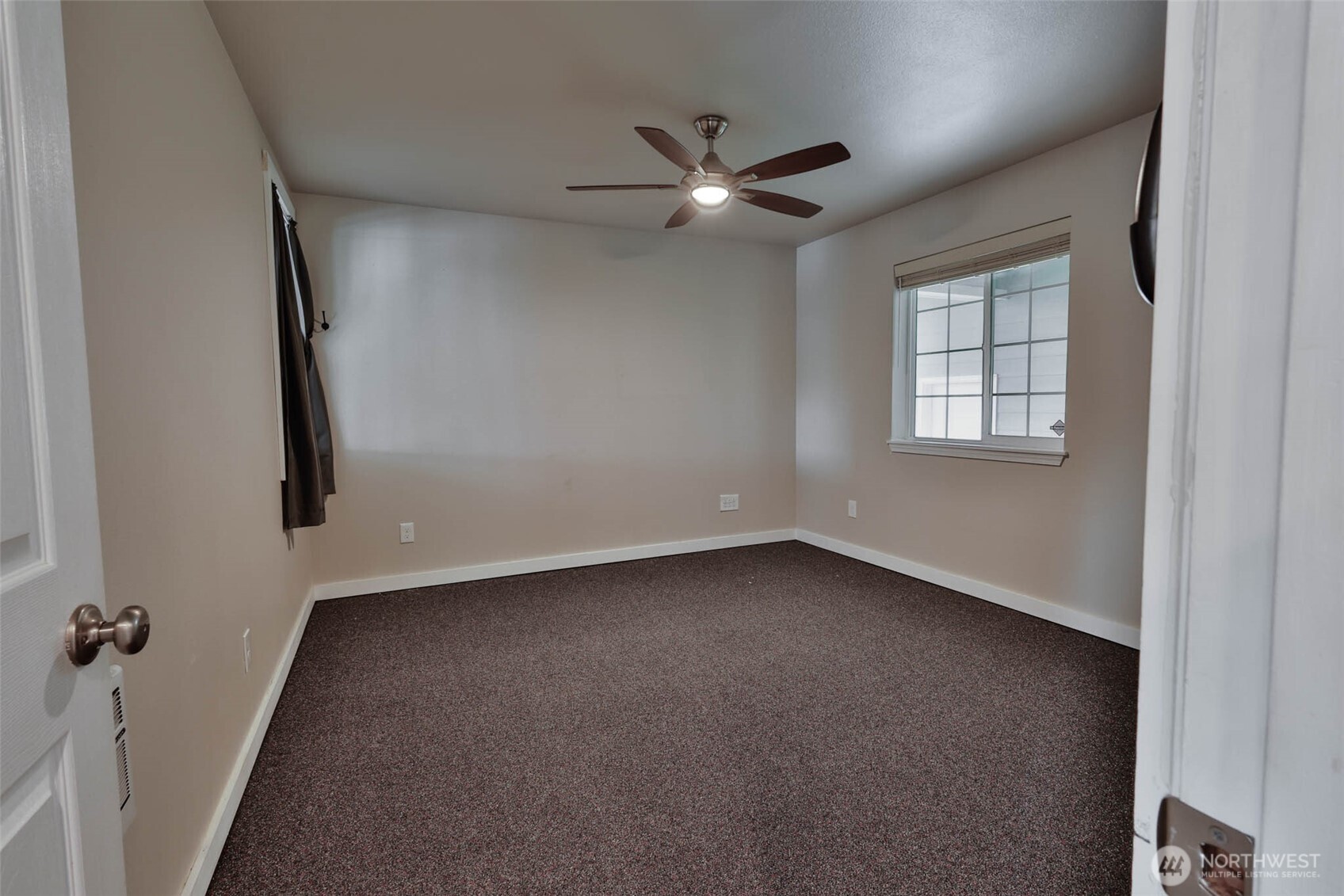 503 Duck Lake Drive SE, Ocean Shores, WA 98569