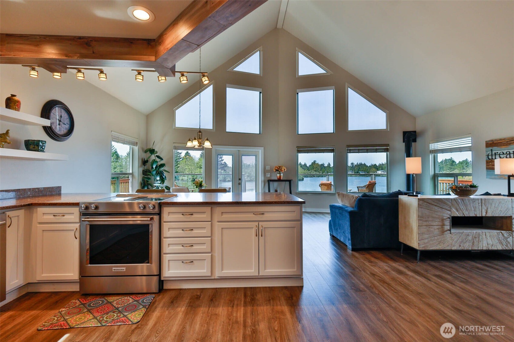 503 Duck Lake Drive SE, Ocean Shores, WA 98569