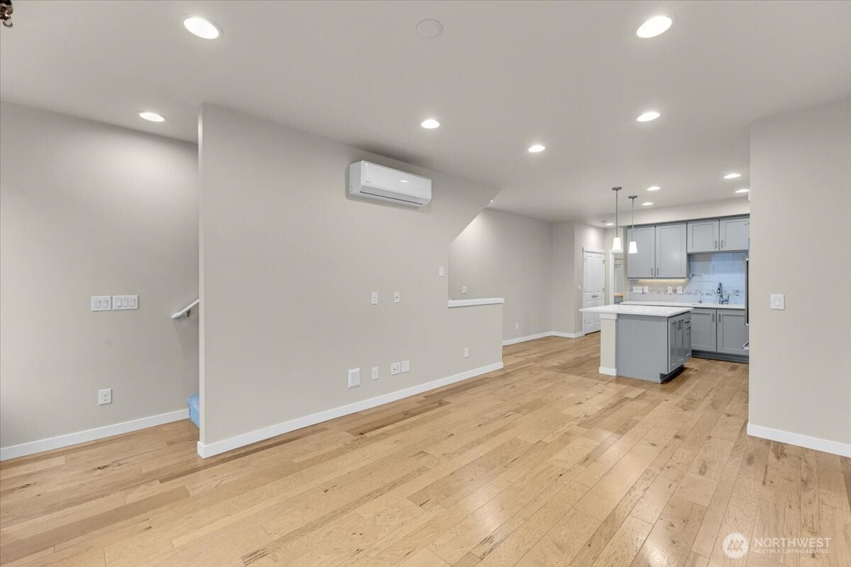 3511 NE 146th Place , Lake Forest Park, WA 98155