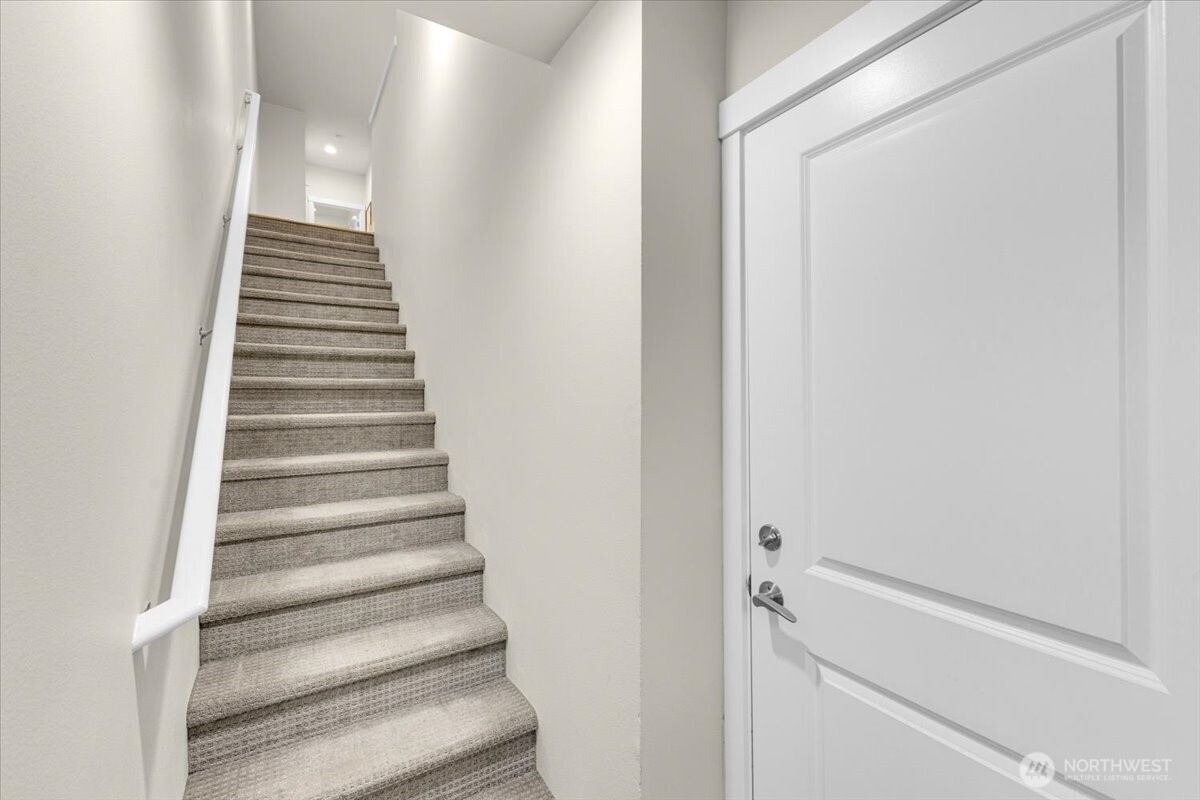 3511 NE 146th Place , Lake Forest Park, WA 98155