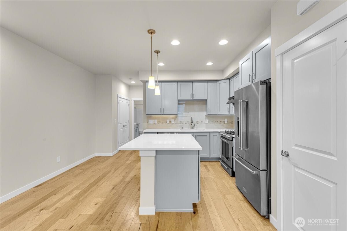 3511 NE 146th Place , Lake Forest Park, WA 98155