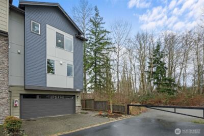 2110 129th Place SW #D, Everett, WA 98204-6291 - Photo 2