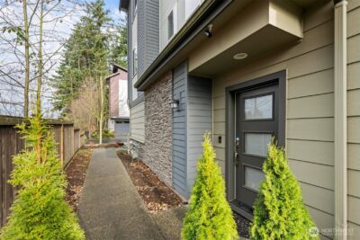 2110 129th Place SW #D, Everett, WA 98204-6291 - Photo 3