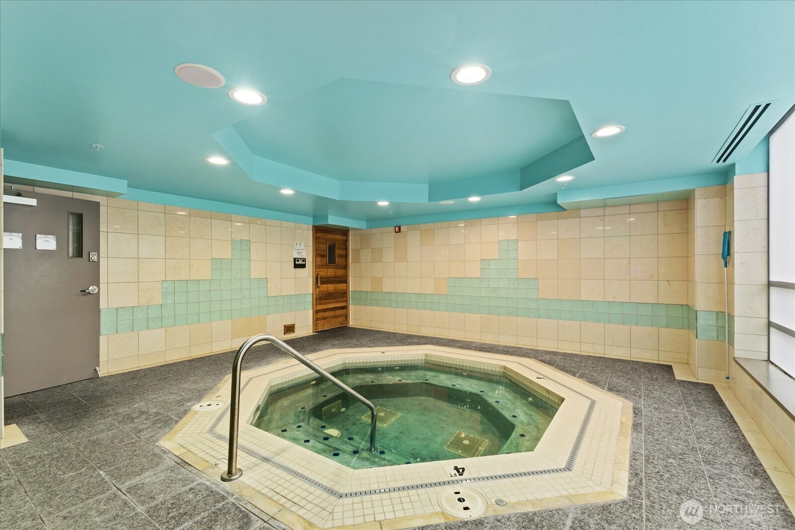 2929 1st Avenue #412, Seattle, WA 98121