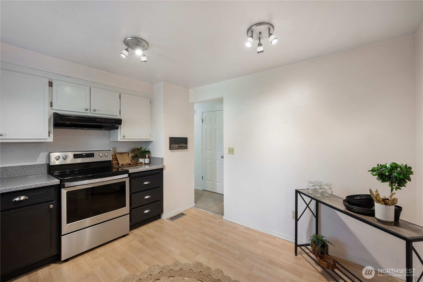 2037 NE Ridgewood Drive , Poulsbo, WA 98370