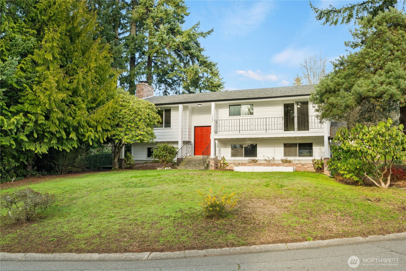 2037 NE Ridgewood Drive , Poulsbo, WA 98370
