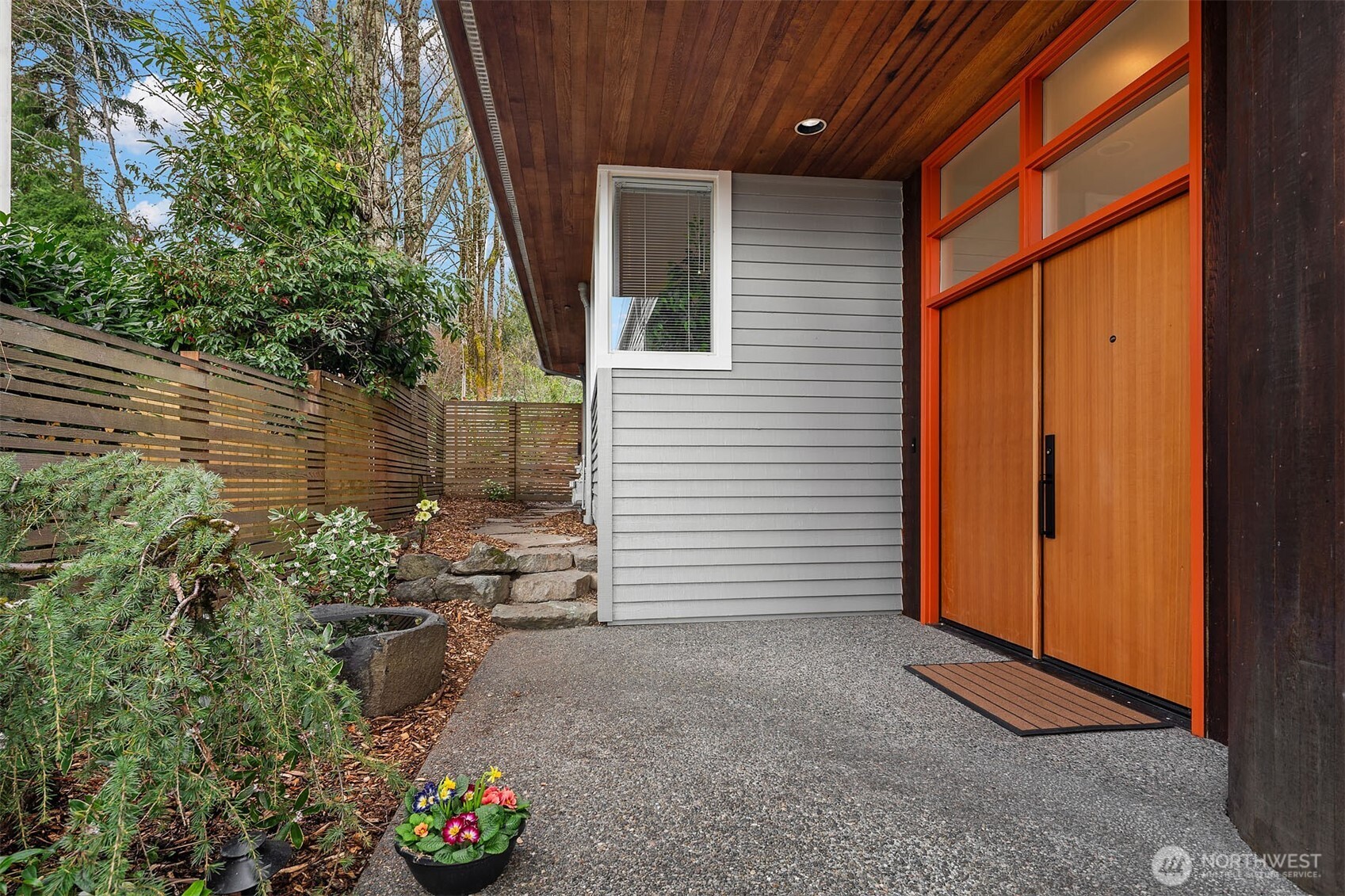 14740 SE 56th Street , Bellevue, WA 98006