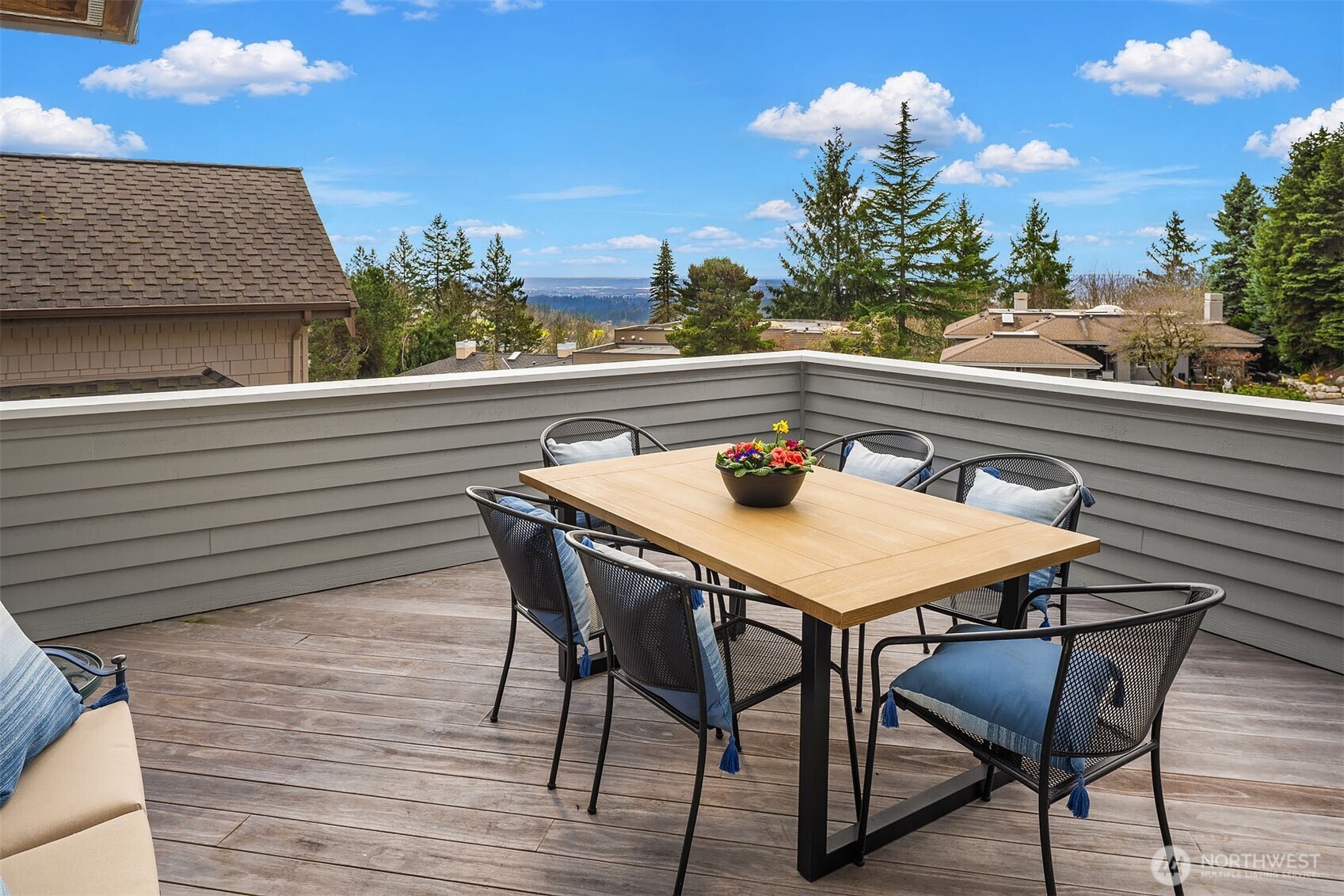 14740 SE 56th Street , Bellevue, WA 98006