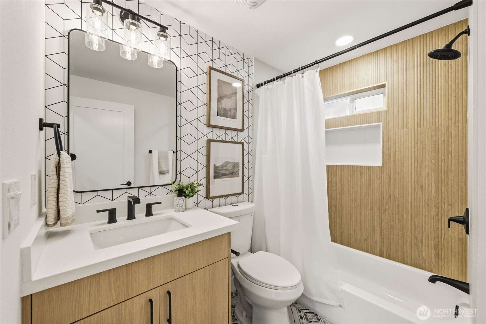 9011 36th Avenue SW, Seattle, WA 98126