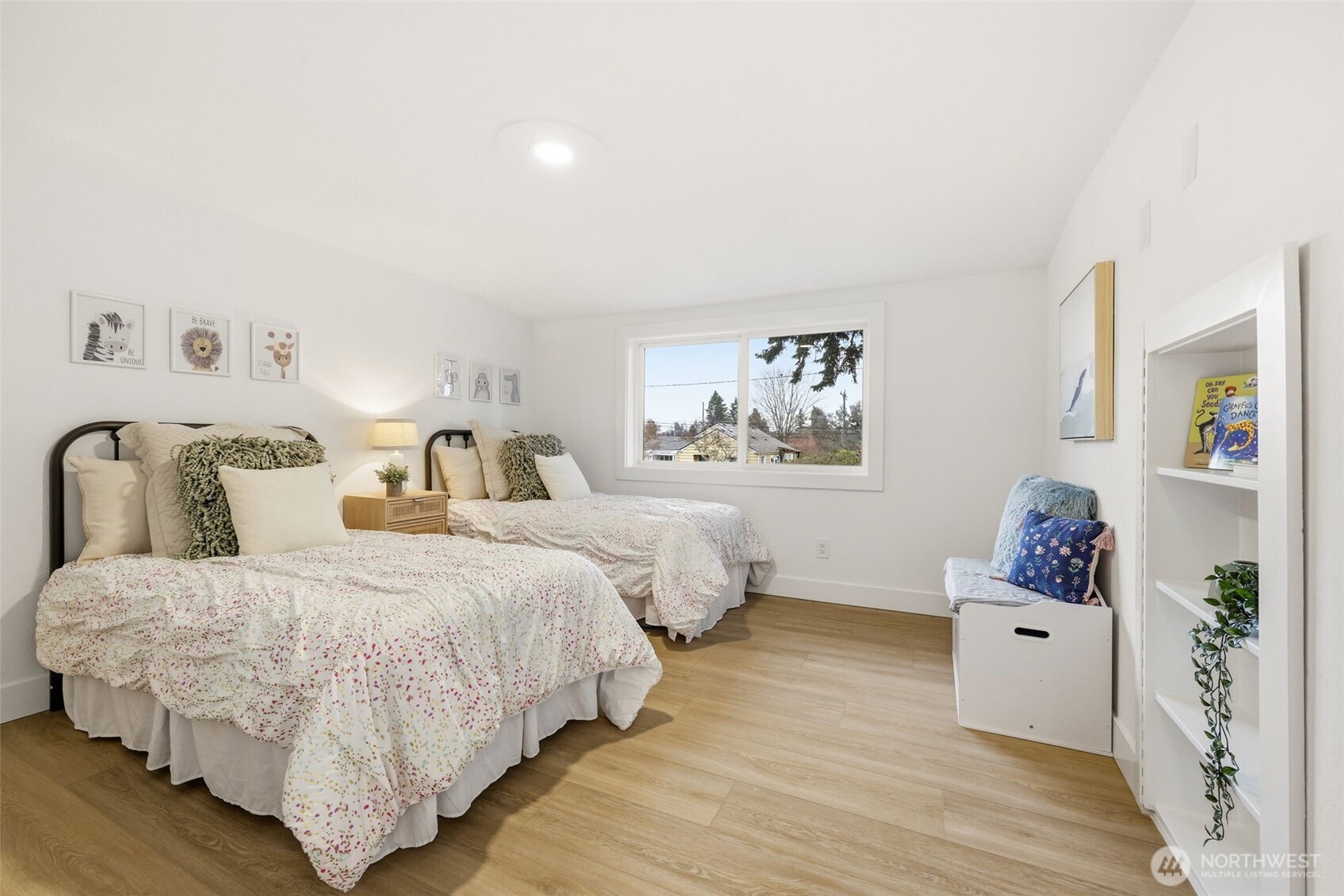 9011 36th Avenue SW, Seattle, WA 98126