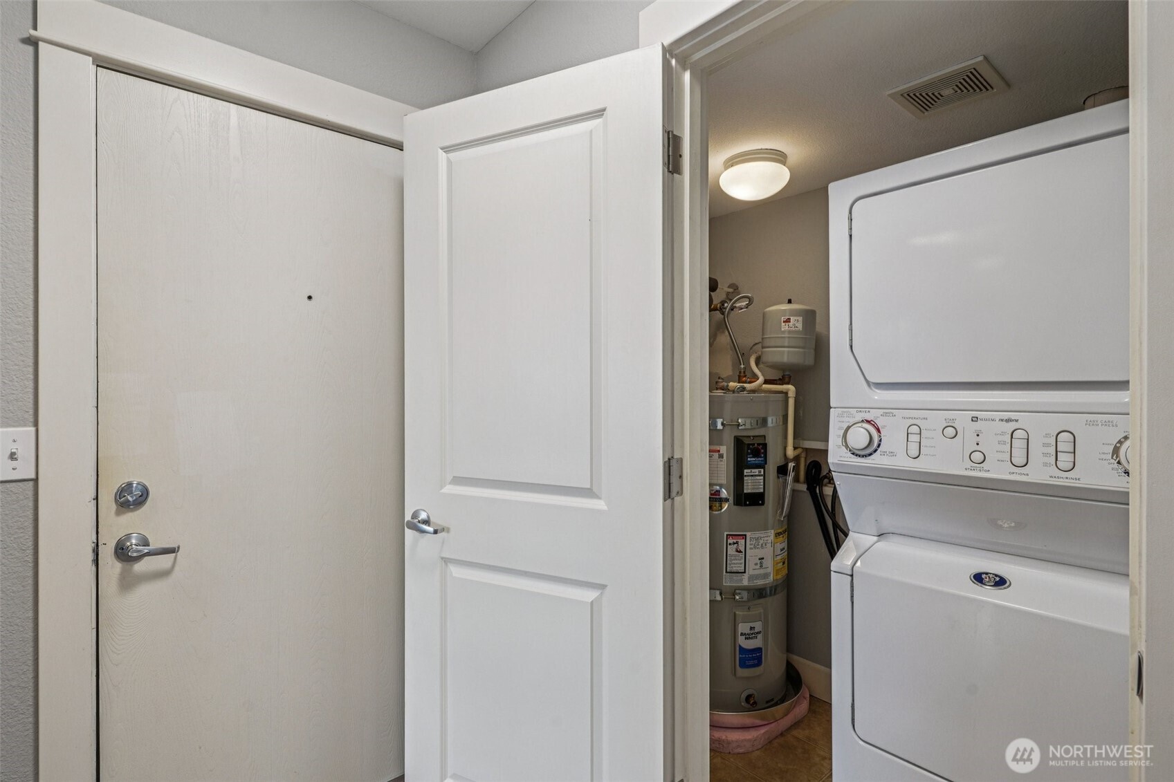 8025 234th Street SW #116, Edmonds, WA 98026-9317