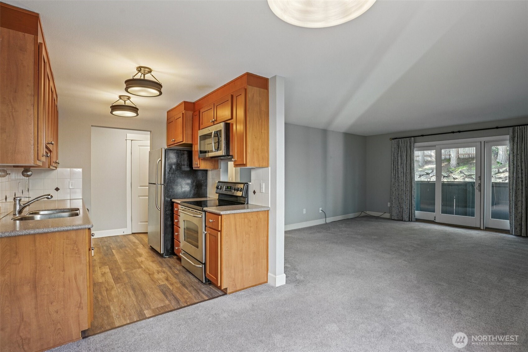 8025 234th Street SW #116, Edmonds, WA 98026-9317