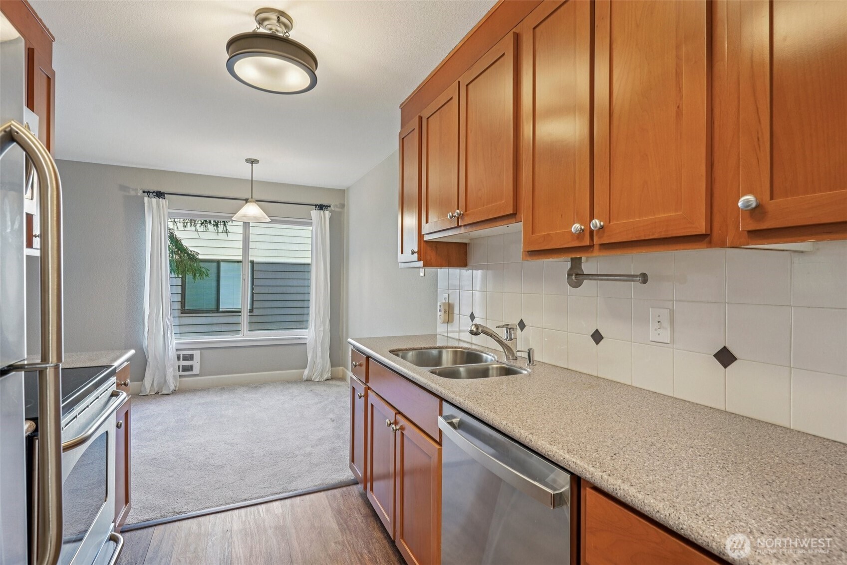 8025 234th Street SW #116, Edmonds, WA 98026-9317