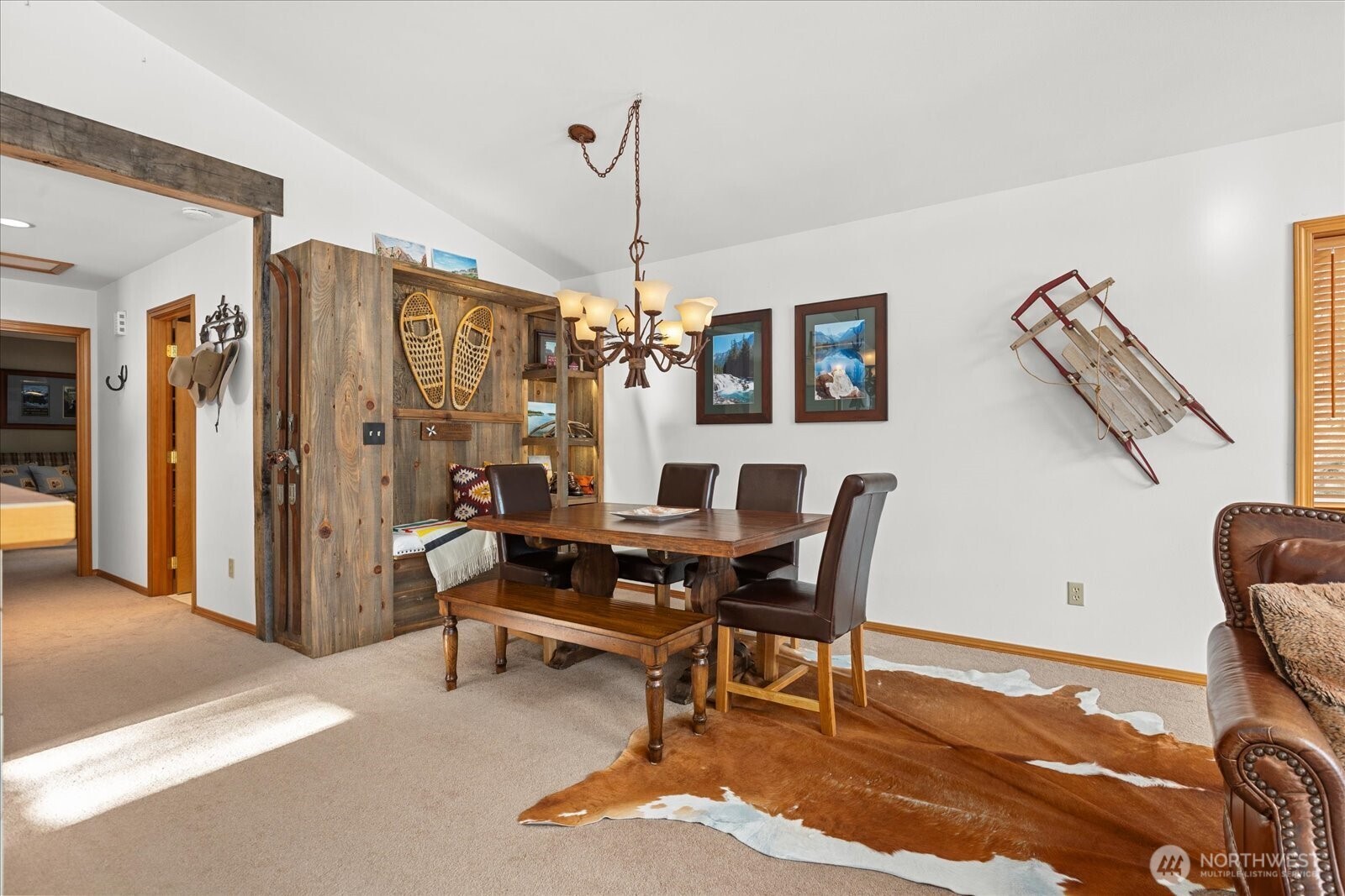 661 E Hyak Drive , Snoqualmie Pass, WA 98068-5084