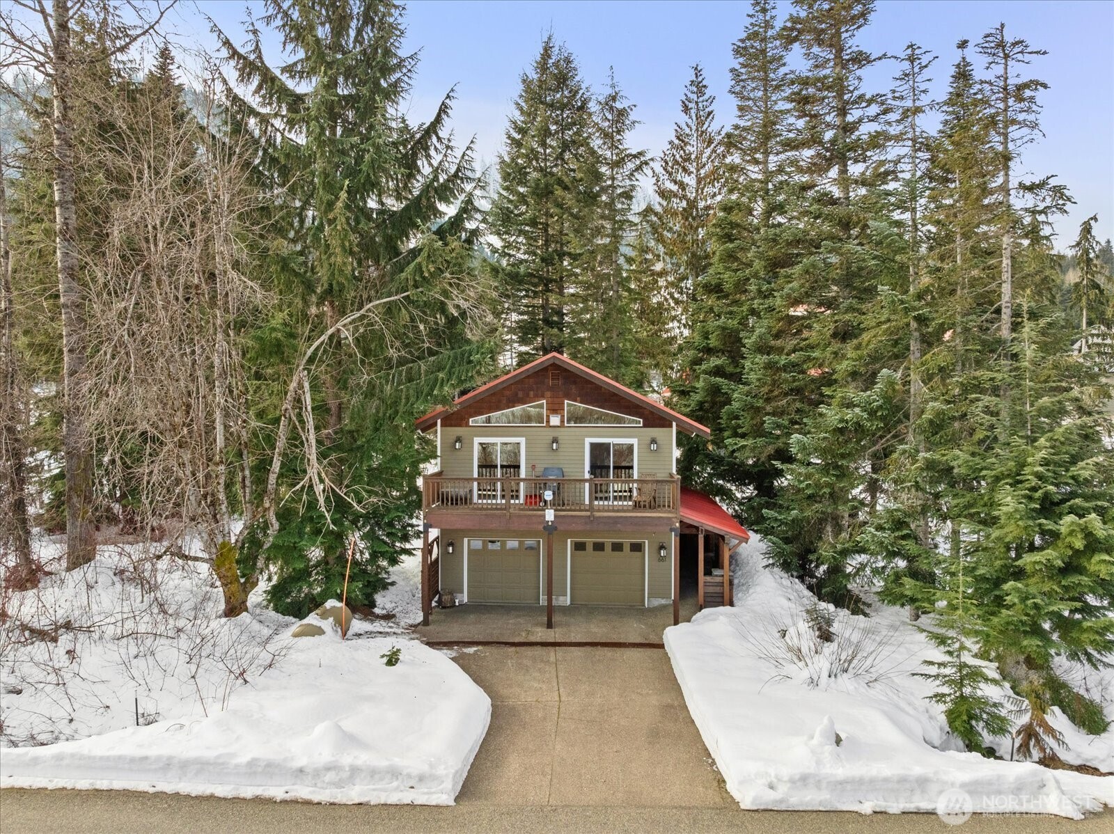 661 E Hyak Drive , Snoqualmie Pass, WA 98068-5084