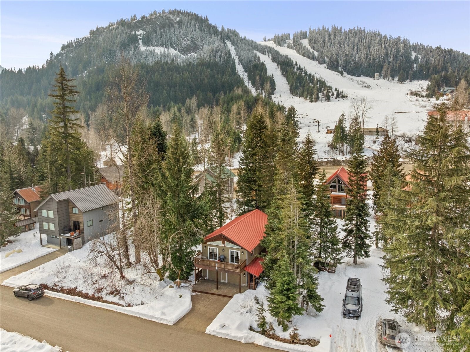 661 E Hyak Drive , Snoqualmie Pass, WA 98068-5084