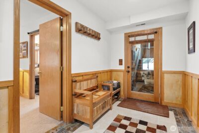 661 E Hyak Drive , Snoqualmie Pass, WA 98068-5084 - Photo 4